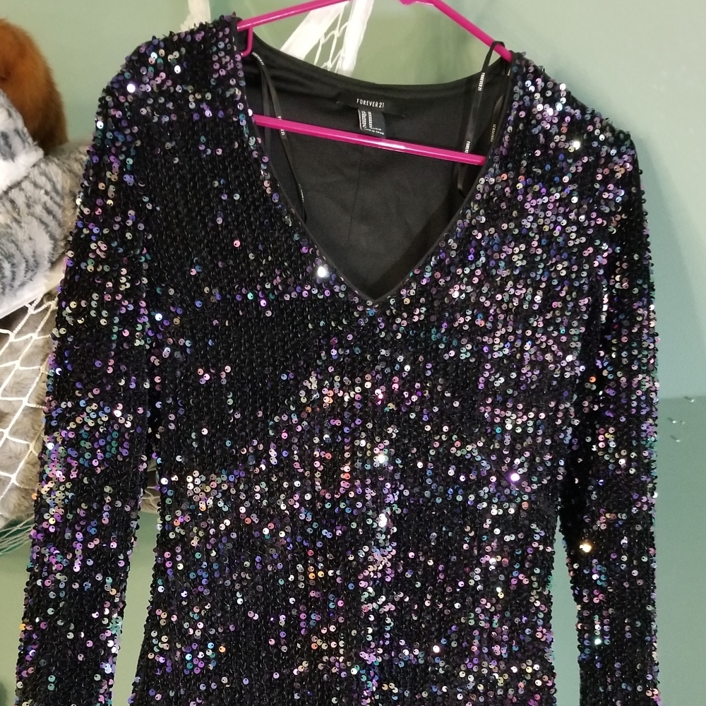 All Over Sequin Long V-Neck Sleeve Dress